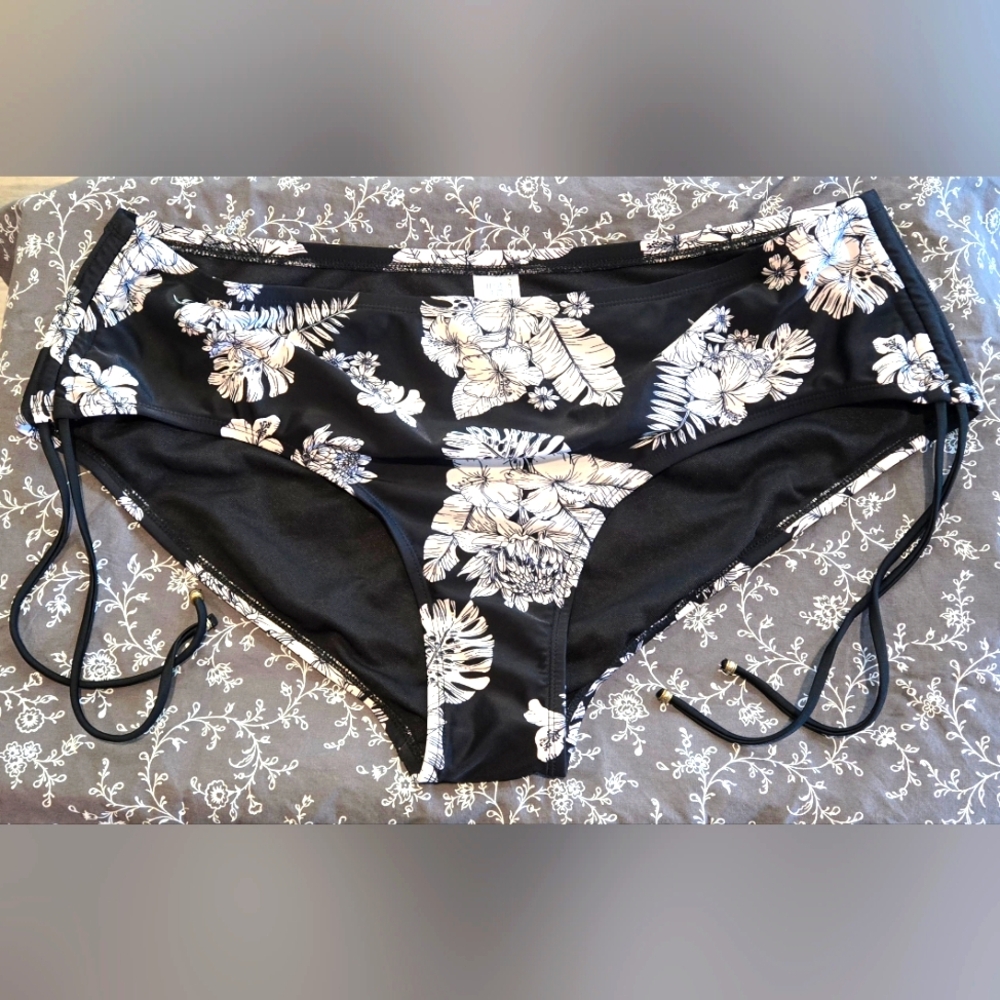 Time and Tru Tie Side Bikini Bottoms - 1X